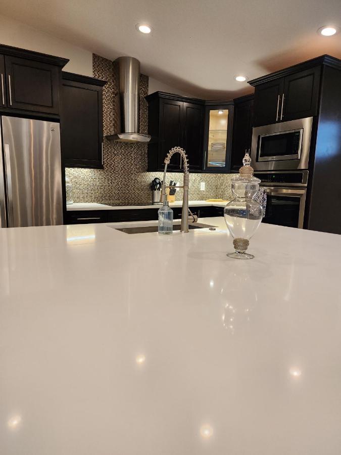 The Villa Orlando@College Park. Sleeps16 Eksteriør billede