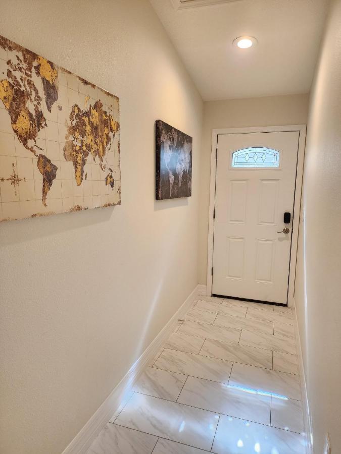The Villa Orlando@College Park. Sleeps16 Eksteriør billede