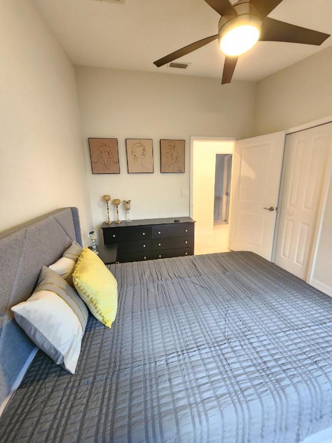 The Villa Orlando@College Park. Sleeps16 Eksteriør billede